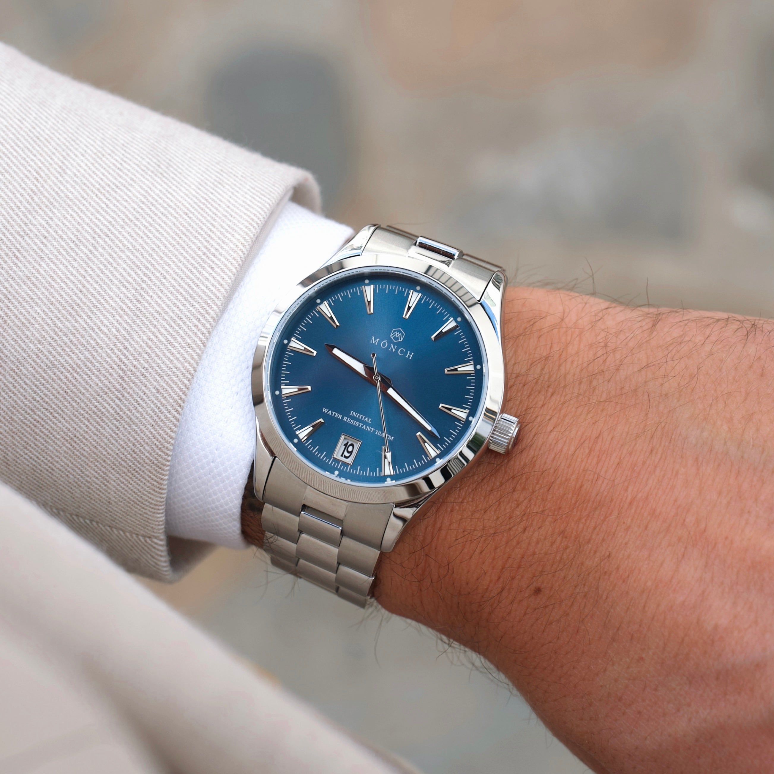 INITIAL, ROYAL BLUE-Men's 40mm Dial - 10ATM Water Resistant - Date - Stainless Steel - MÖNCH