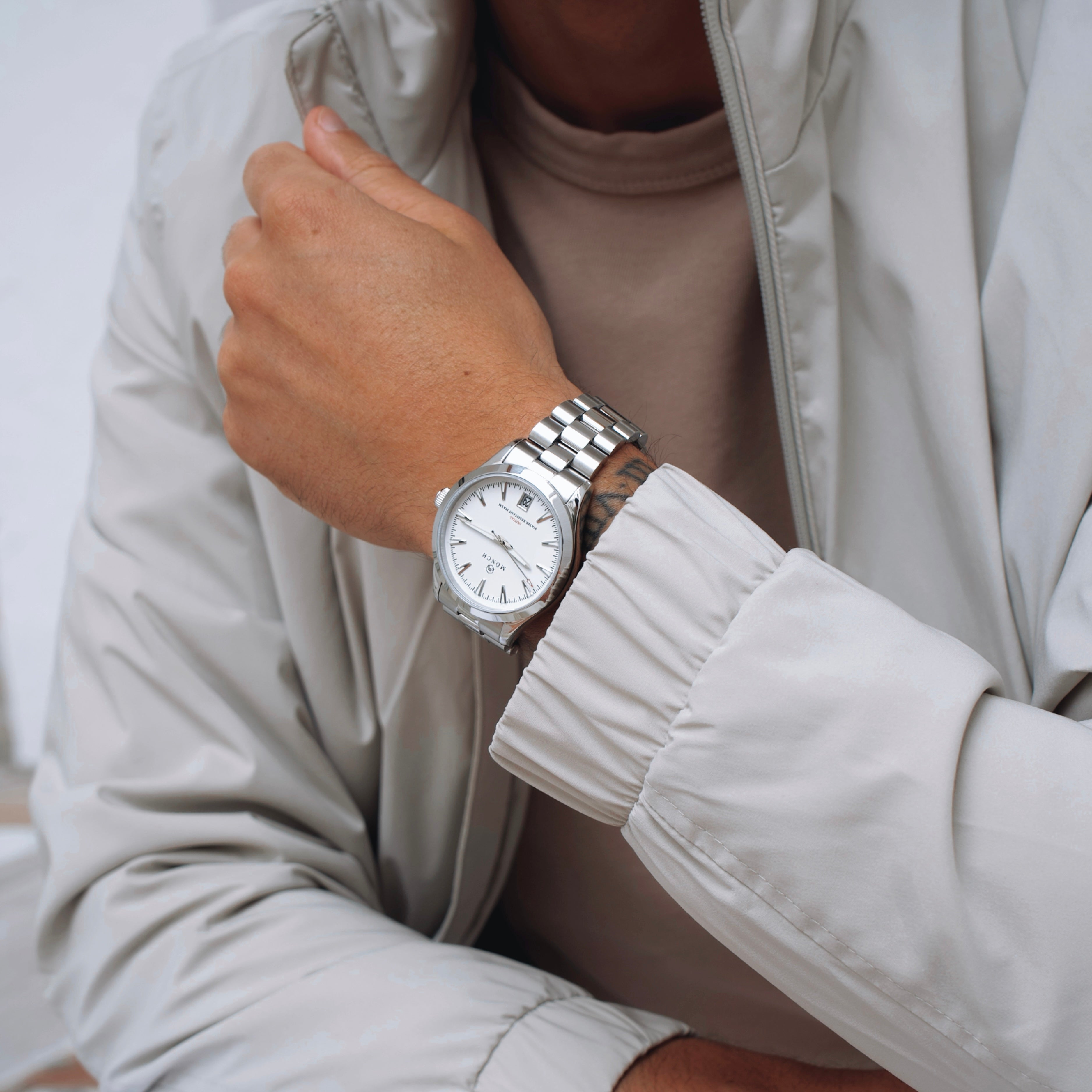 INITIAL, BLANC-Men's 40mm Dial - 10ATM Water Resistant - Date - Stainless Steel - MÖNCH