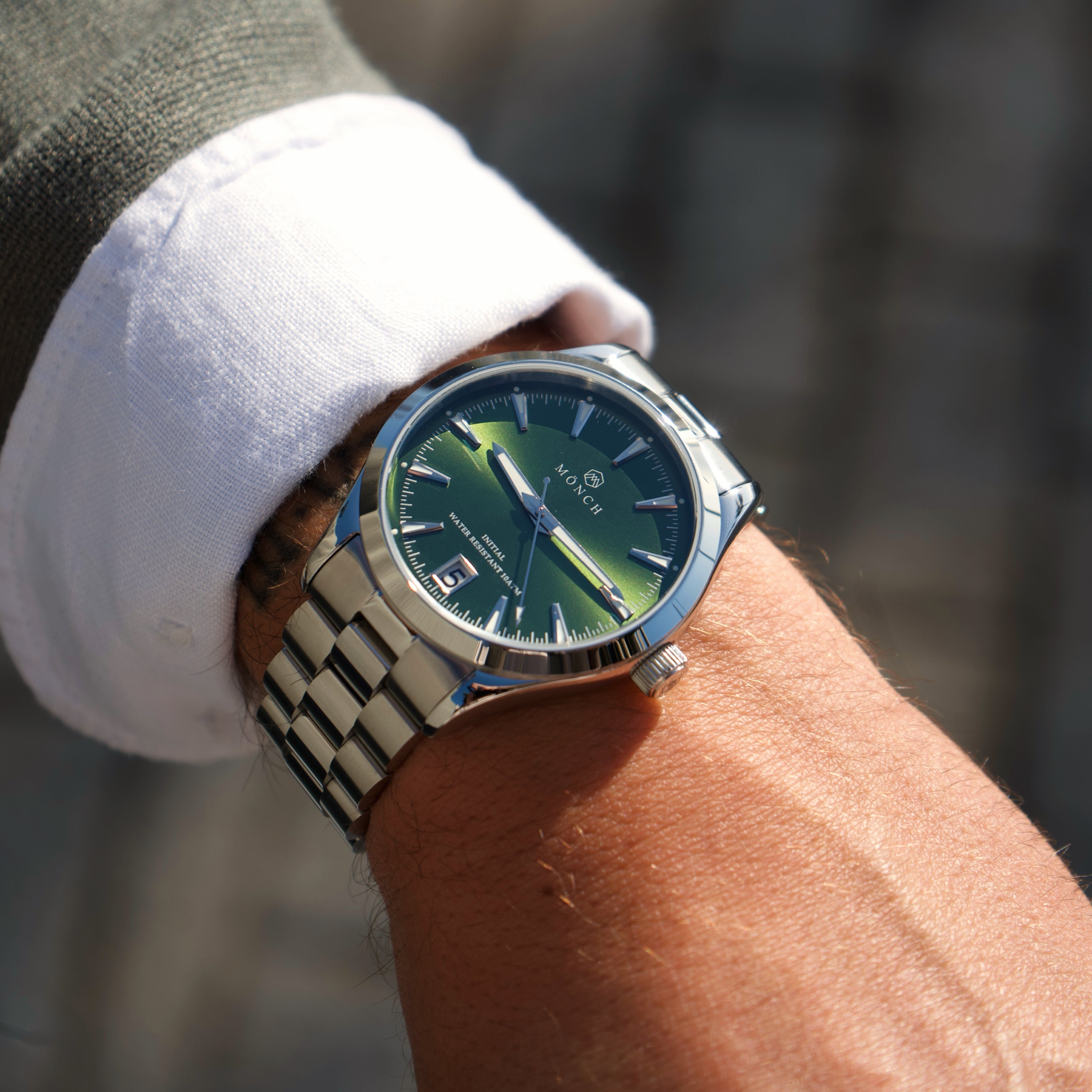 INITIAL, VERTE-Men's 40mm Dial - 10ATM Water Resistant - Date - Stainless Steel - MÖNCH