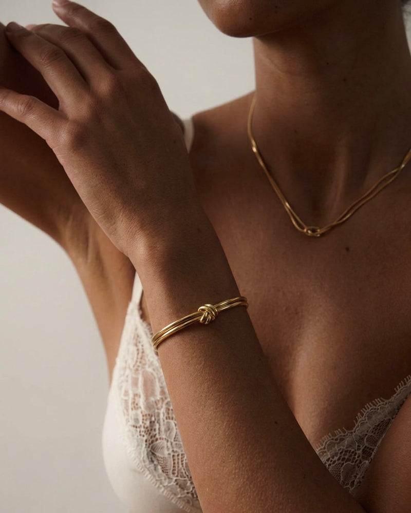 AMORÉA BANGLE
