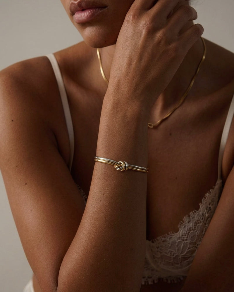 AMORÉA BANGLE
