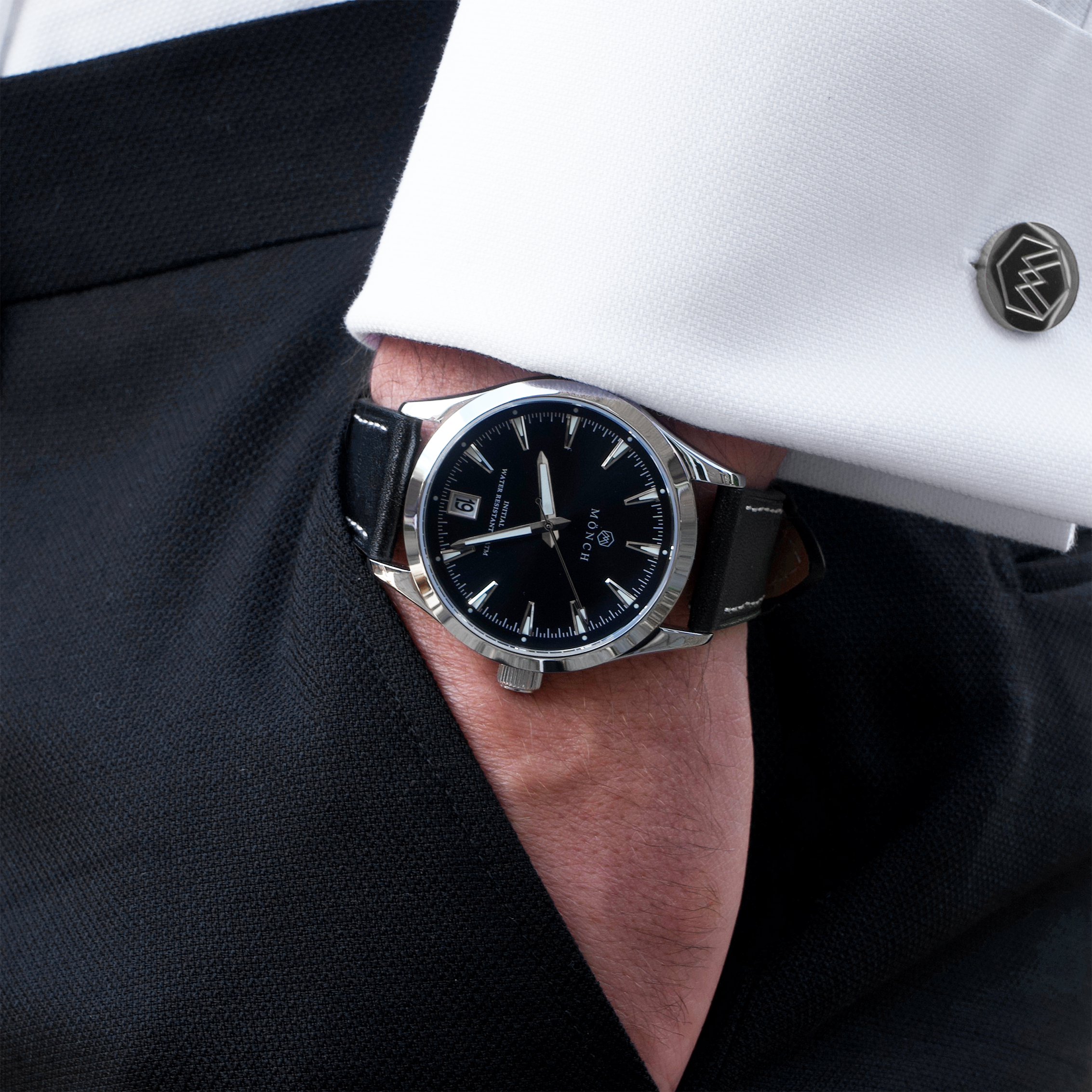 INITIAL, NOIR BLACK LEATHER