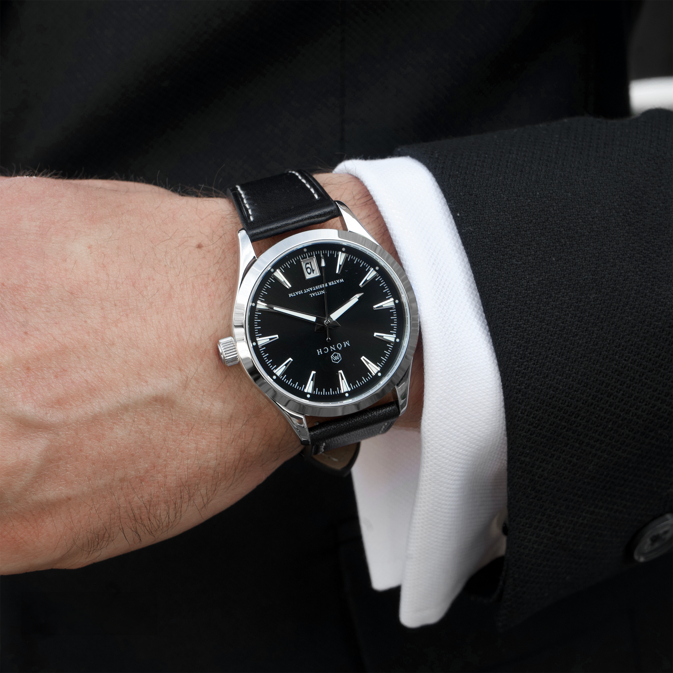 INITIAL, NOIR BLACK LEATHER